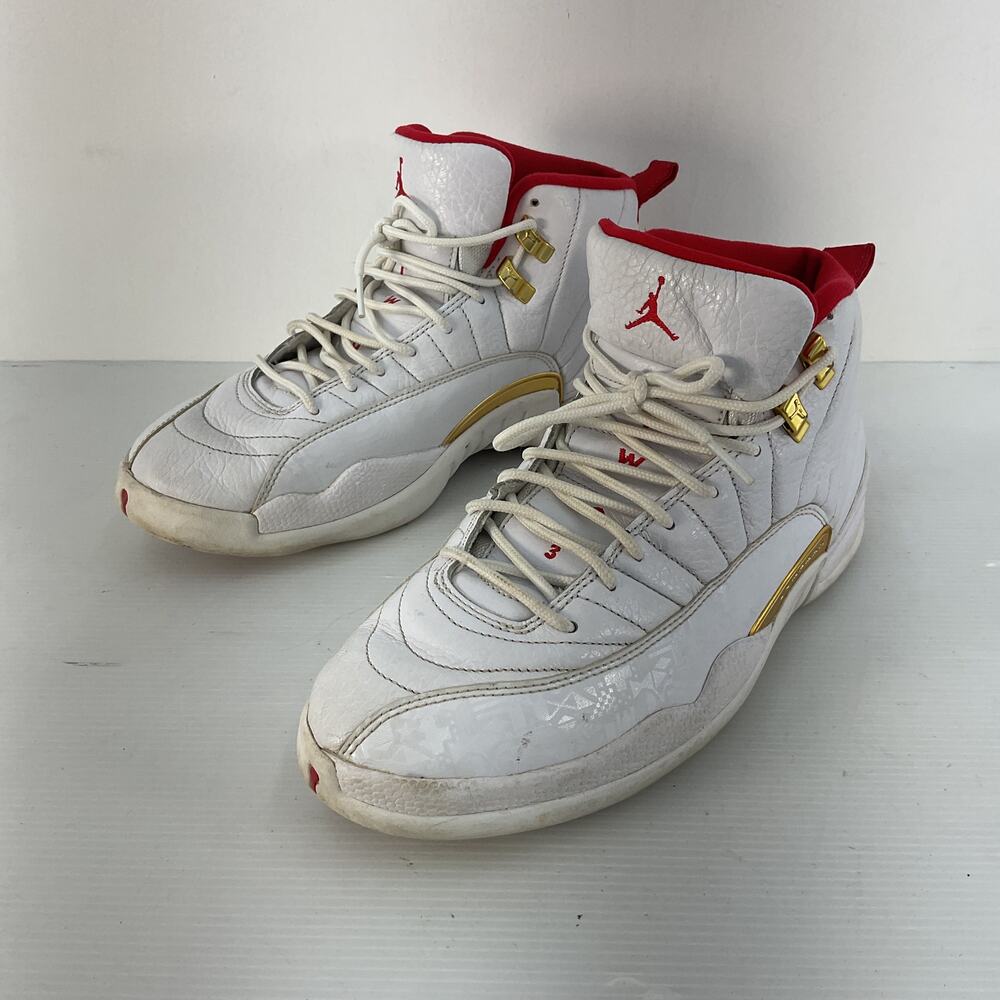 Men's Nike Jordan Red & White Sneakers Size 10 Preowned - Picture 2 of 7